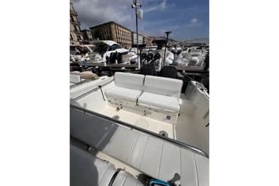 2006 White Shark 268 3