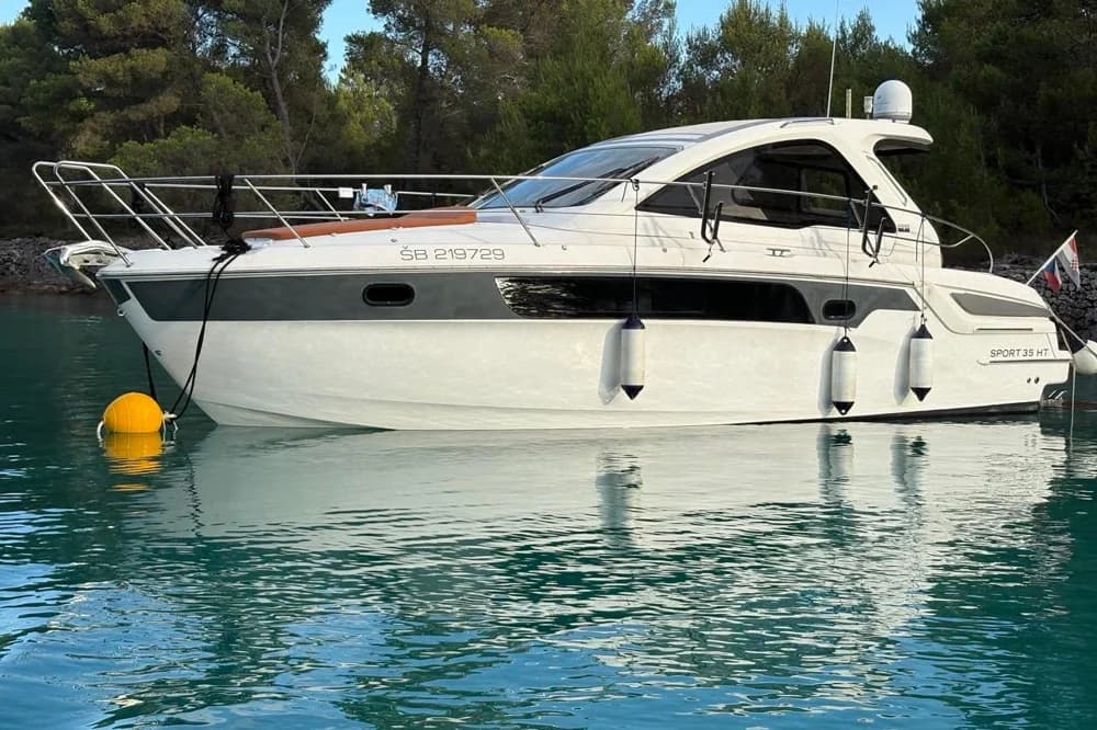 2014 Bavaria 35 Sport HT