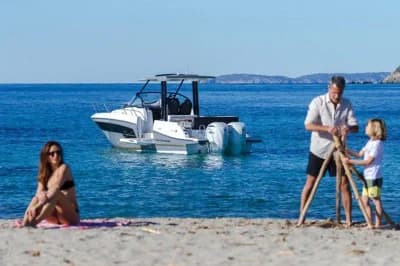 2027 Jeanneau Cap Camarat 9.0 WA Serie 2 4