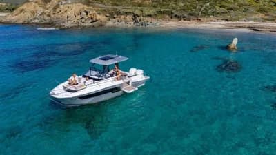 2027 Jeanneau Cap Camarat 9.0 WA Serie 2 5