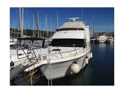 1994 Carver 33 Aft 2