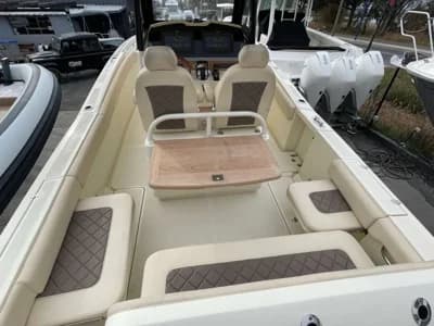 2019 Chris-Craft Catalina 30 3