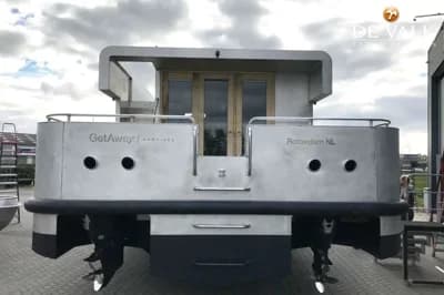 2019 Qrooz Floating Appartment 4