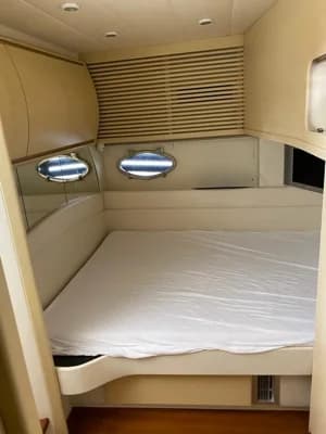 2004 Pershing 54 4