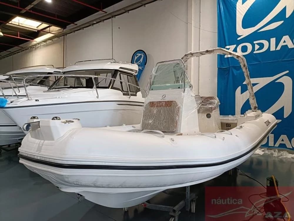 2023 Zodiac Medline 5.8