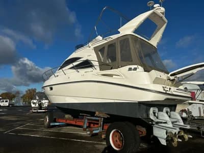 Sealine F34 Flybridge 3