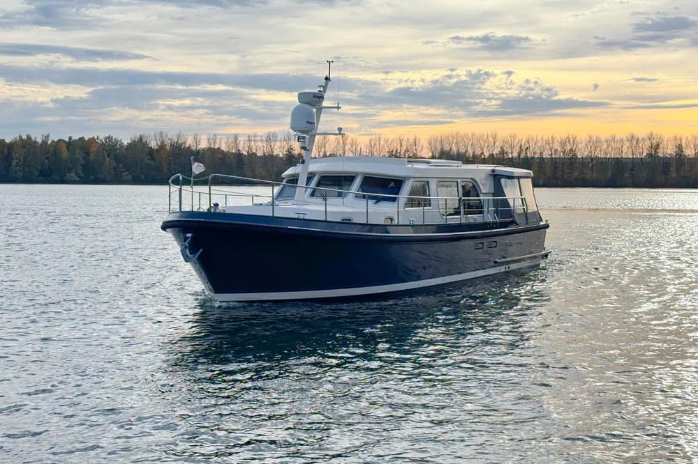 2014 Linssen Grand Sturdy 43.9 Sedan