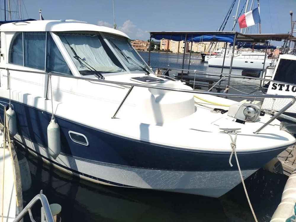 Bénéteau Antares 760