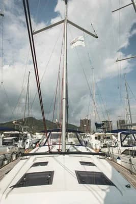 Bénéteau Oceanis 45 4