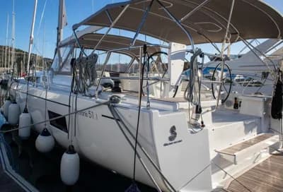 Bénéteau Oceanis 51.1 4
