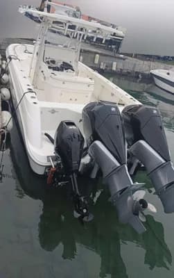Boston Whaler Outrage 320 3