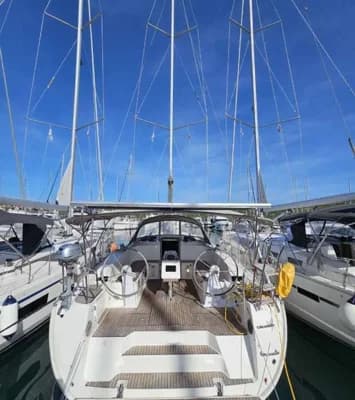Bavaria 46 Cruiser A/C NEW Engine 3