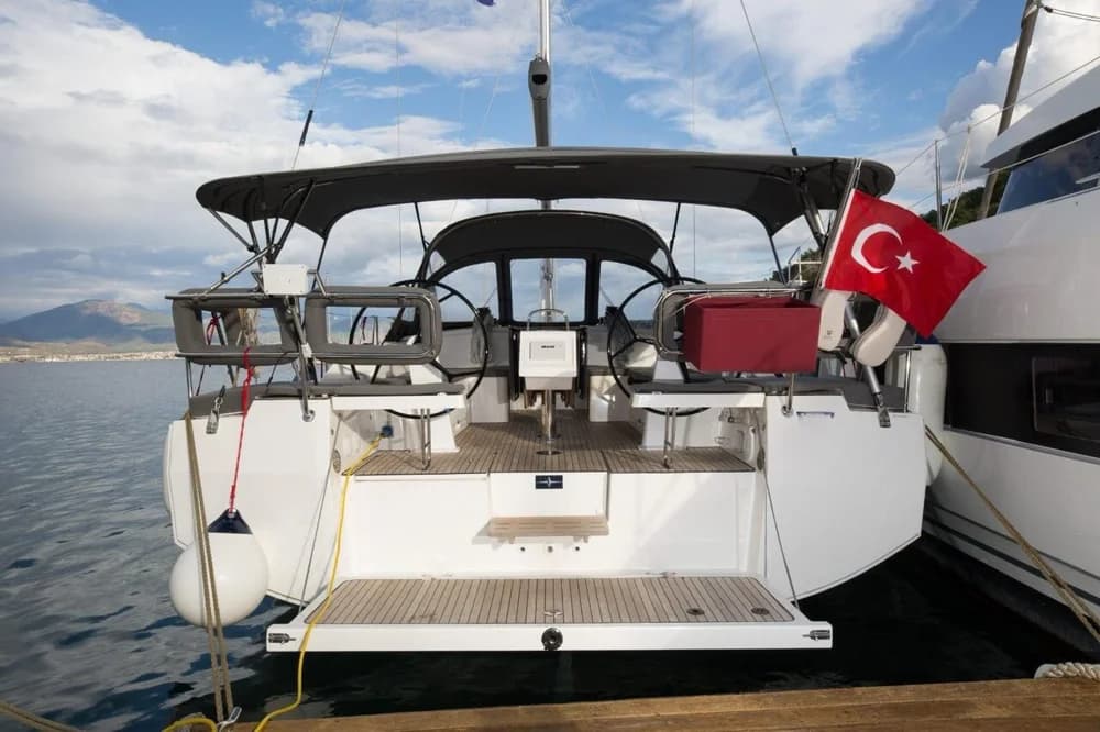 Bavaria C42