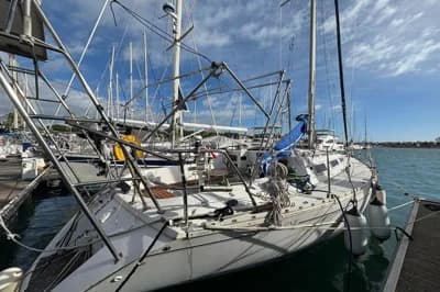 1986 Jeanneau Sun Shine 38 2