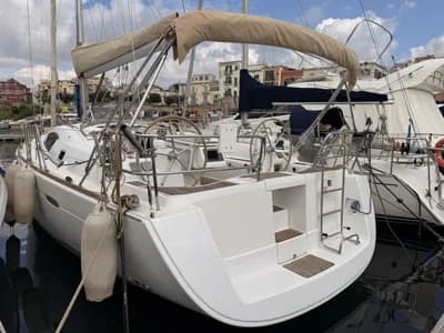 2010 Beneteau Oceanis 40 2