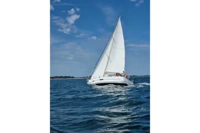 2018 Dufour 382 Grand Large 2