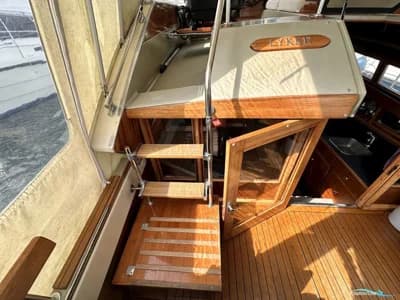 Coronet 32 Oceanfarer 5