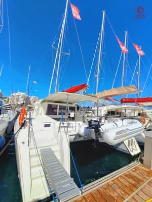 2015 Lagoon 421 2