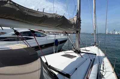 2013 Jeanneau Sun Odyssey 379 2