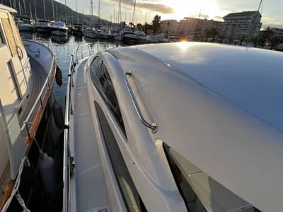 Pershing 50 4