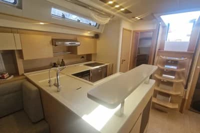 2019 Hanse 588 4