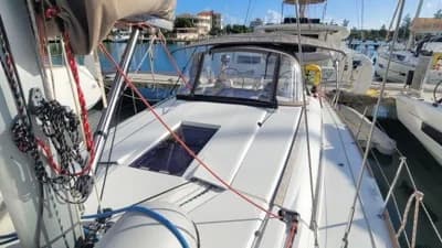 2017 Jeanneau Sun Odyssey 449 3