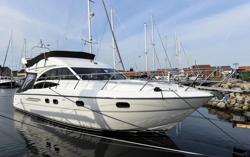Princess 42 Flybridge