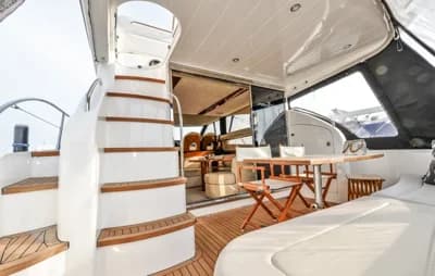Princess 42 Flybridge 4