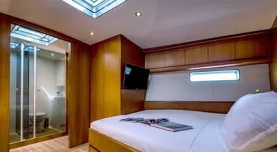 2002 JFA Yachts jv82 4