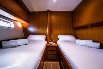 2002 JFA Yachts jv82 5