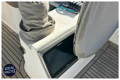 2009 Wauquiez Pilot Saloon 55 3