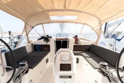 2020 Jeanneau Sun Odyssey 440 5