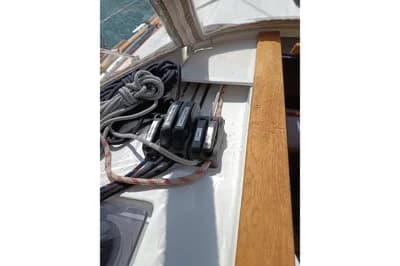 2017 Jeanneau Sun Odyssey 389 3
