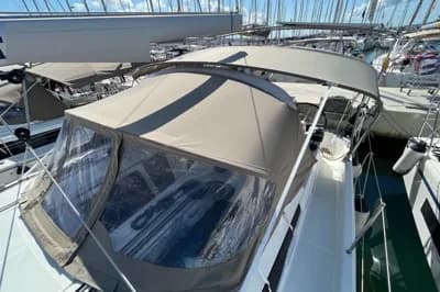 2020 Jeanneau Sun Odyssey 410 3