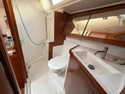 2013 Beneteau Oceanis 45 4