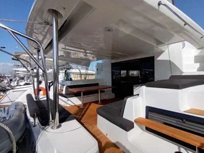 2021 Lagoon 50 3