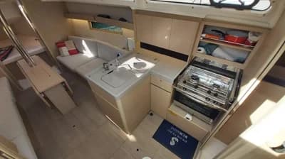 2023 Beneteau Oceanis 34.1 3