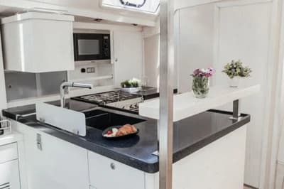 2008 Hanse 630e 3