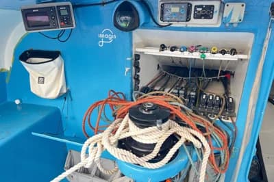 2000 Sailboat Imoca 60 3