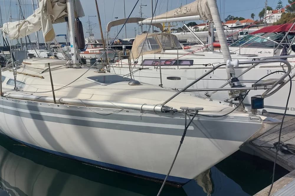 1982 Scanmar 33