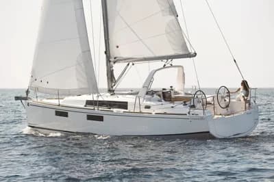 2018 Beneteau Oceanis 35.1 2