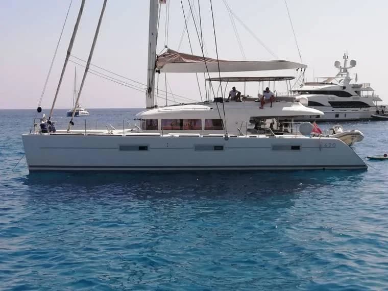 2014 Lagoon 620