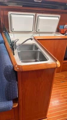 2003 Jeanneau Sun Odyssey 43 3