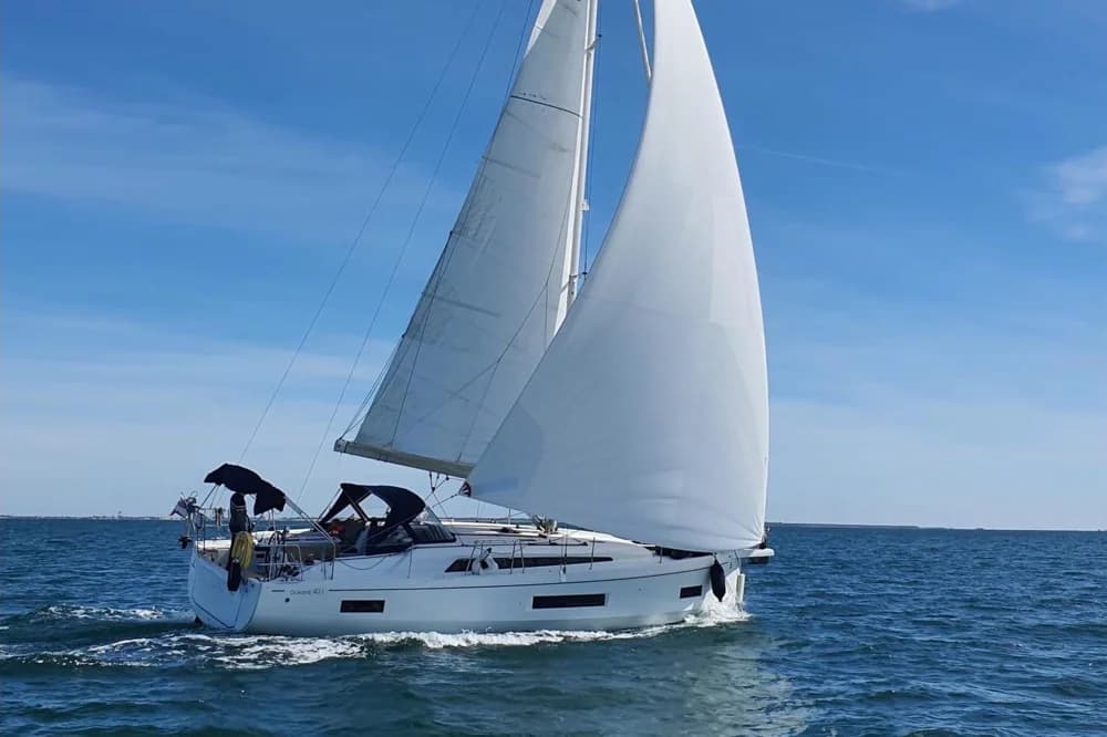 2022 Beneteau Oceanis 40.1