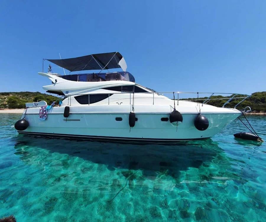 Ferretti 460 Fly