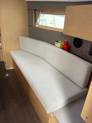 2019 Beneteau Oceanis 35.1 4