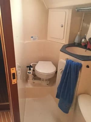 2003 Bavaria Cruiser 38 5
