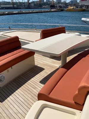 Ferretti 5