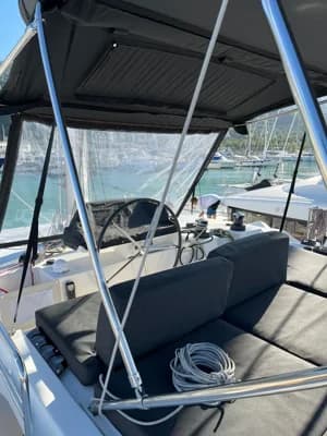 2019 Lagoon 50 3