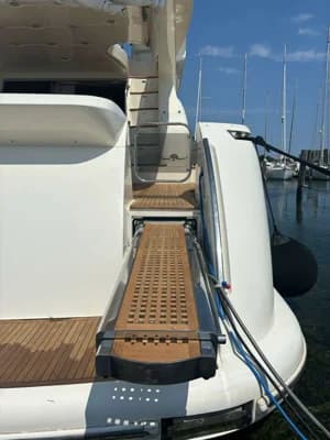 Azimut 68 Fly 3